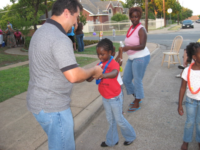 617x456 pixels (132K)